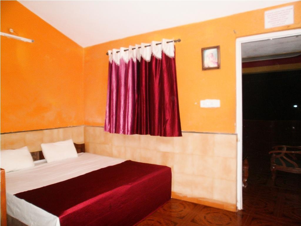 Yellow House Hotel Calangute Exterior foto
