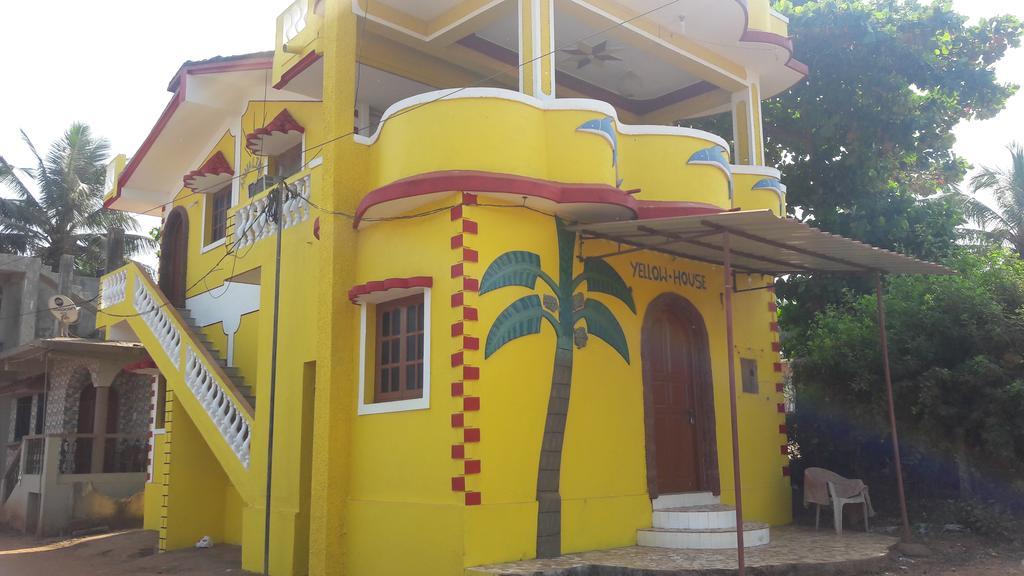 Yellow House Hotel Calangute Exterior foto